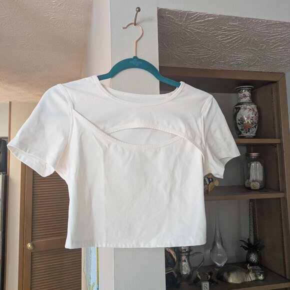 HALARA White Tank Top Essential - Picture 2 of 3